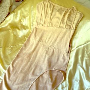 Chic and Classy Strapless Dress